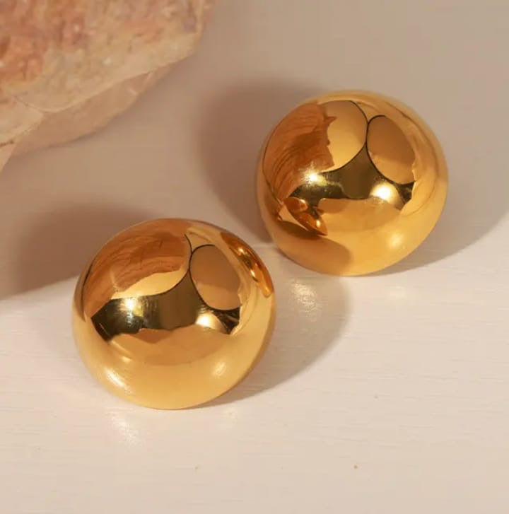 Classic gold domes - Bold, minimal & timeless