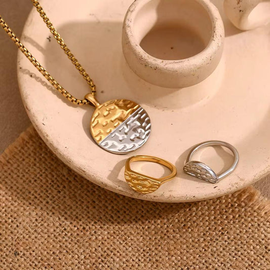 Gold & Silver Horizon Medallion Necklace – 18K Plated Stainless Steel