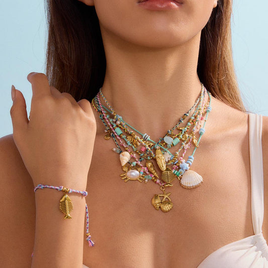 "Beach in my soul, jewels on my skin."