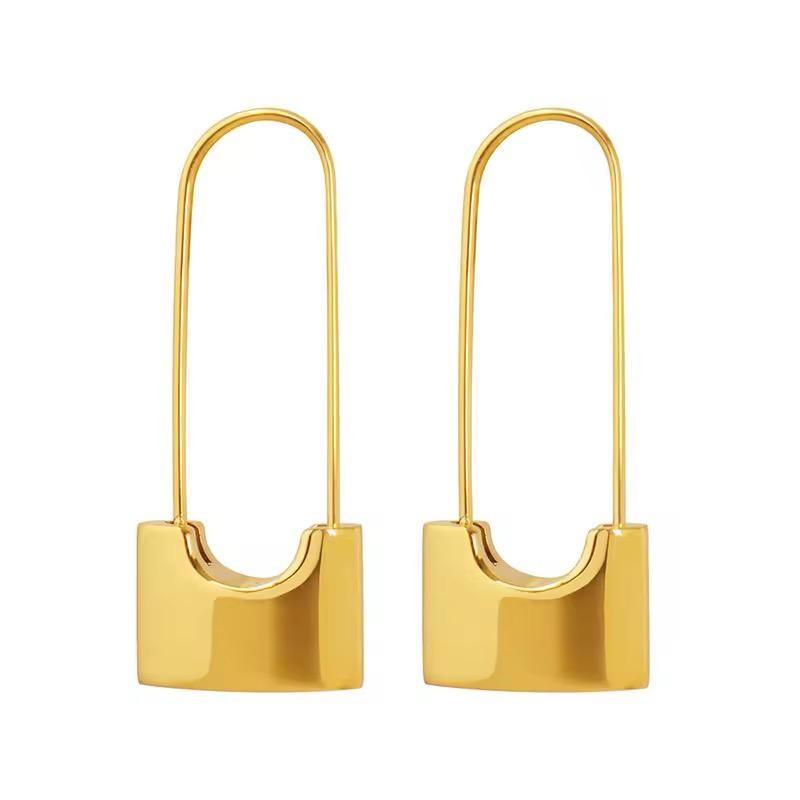 MInimal Luxe Drop Earrings